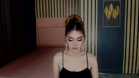 queenemeraldts online show from 12/16/24, 02:57