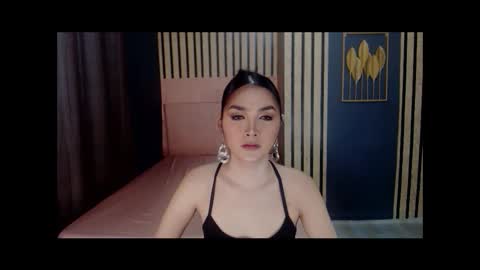 queenemeraldts online show from 01/15/25, 02:27