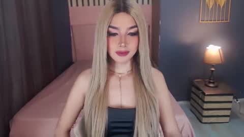 queenemeraldts online show from 02/27/25, 03:25