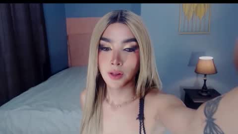 queenemeraldts online show from 09/21/25, 10:50