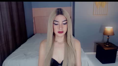 queenemeraldts online show from 10/01/25, 02:06