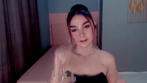 queenemeraldts online show from 11/27/25, 02:57