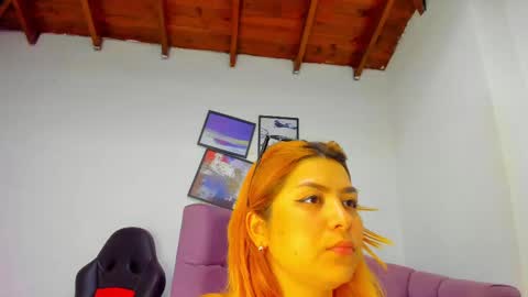 Queen online show from 09/28/25, 04:23