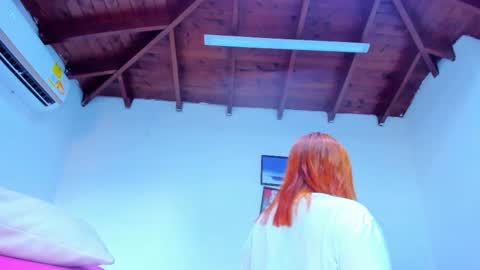 Queen online show from 10/13/25, 05:02