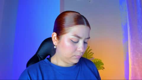 Snapshot of queengrett chatting on 05/04/26, 06:37 Queen online show from 05/04/26, 06:37