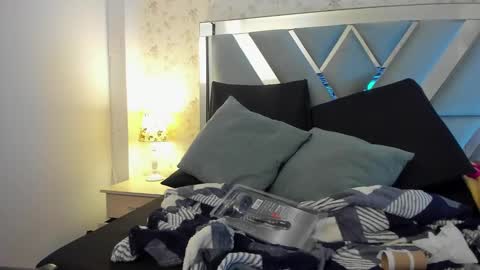 QUEENJEENN online show from 12/07/24, 09:00