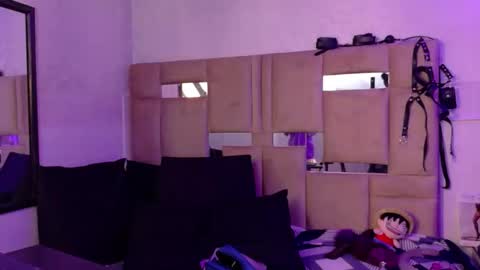 QUEENJEENN online show from 03/20/26, 05:34