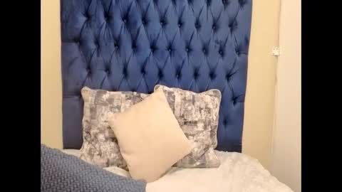 Snapshot of queenkarmax chatting on 05/18/26, 12:22 queenkarmax online show from 05/18/26, 12:22