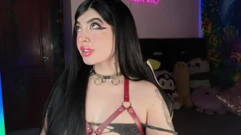 Snapshot of queenlamia chatting on 05/11/26, 12:49 Taurus online show from 05/11/26, 12:49