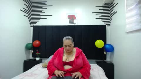 VickyBoobss online show from 11/08/25, 12:49