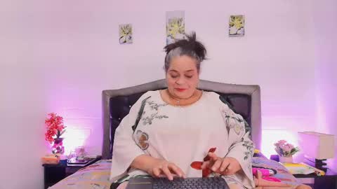 VickyBoobss online show from 04/24/26, 08:00