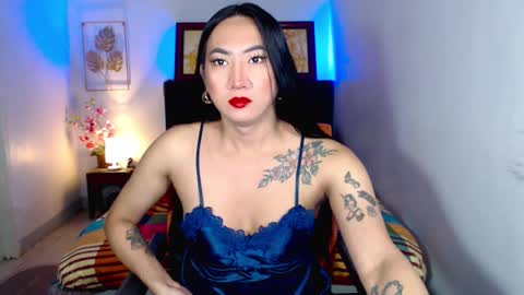 QUEEN online show from 02/20/25, 08:39