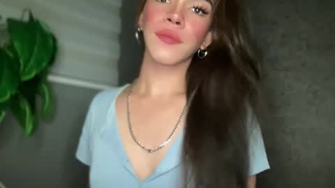 QUEEN online show from 12/15/25, 12:53