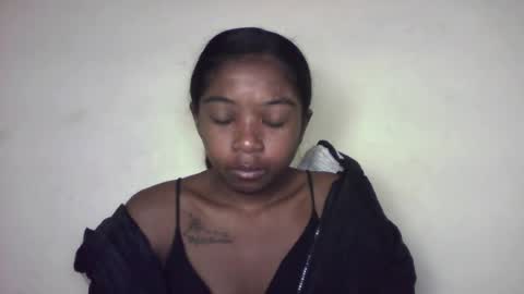 queennaya online show from 07/09/26, 10:41