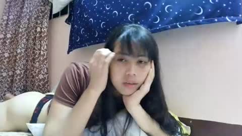 Snapshot of queennbbee chatting on 06/25/26, 03:16 queennbbee online show from 06/25/26, 03:16