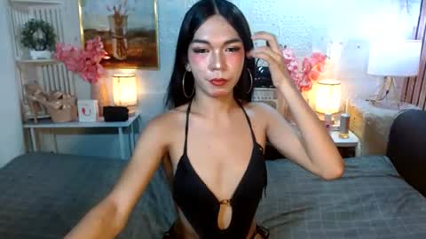 Snapshot of queennira chatting on 07/20/26, 03:54 queennira online show from 07/20/26, 03:54