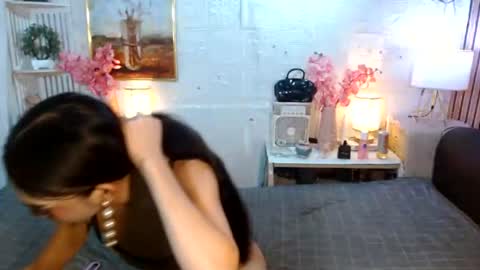 Snapshot of queennira chatting on 07/21/26, 05:21 queennira online show from 07/21/26, 05:21
