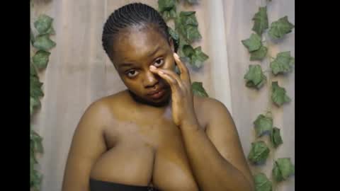 Zoey online show from 12/05/25, 08:45