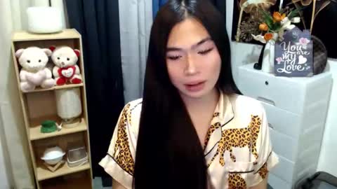 Mikka online show from 04/19/26, 06:32