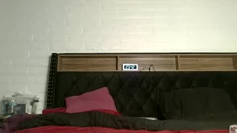 queenofmen69 online show from 05/09/26, 06:40