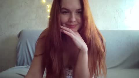 Snapshot of queenofmodels chatting on 01/22/25, 12:27 QueenOfModels online show from 01/22/25, 12:27