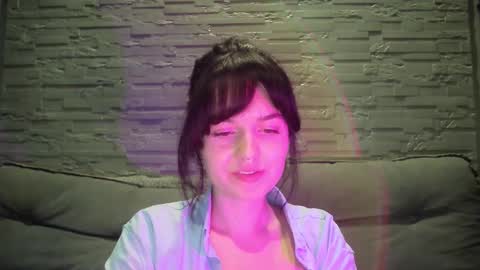 Snapshot of queenofmodels chatting on 09/13/25, 05:57 QueenOfModels online show from 09/13/25, 05:57