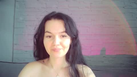 Snapshot of queenofmodels chatting on 01/13/26, 09:58 QueenOfModels online show from 01/13/26, 09:58