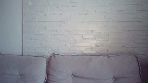 Snapshot of queenofmodels chatting on 01/17/26, 12:43 QueenOfModels online show from 01/17/26, 12:43