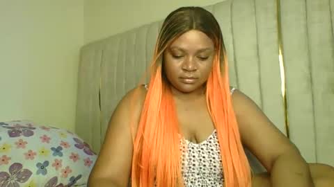 Snapshot of queenofsouls chatting on 01/06/25, 06:03 . online show from 01/06/25, 06:03