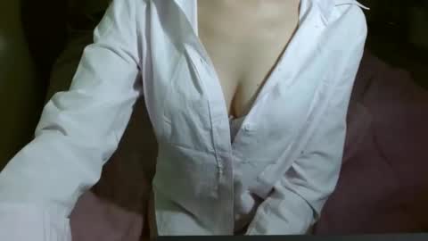 queenoftenderness online show from 01/10/25, 07:32