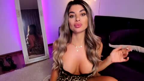 Queennofyuredreams online show from 05/15/26, 11:23