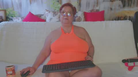 Snapshot of queenpammy chatting on 01/29/25, 09:12 QueenPammy online show from 01/29/25, 09:12