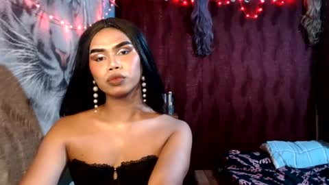 queenpinayebony_xx online show from 06/30/26, 11:22