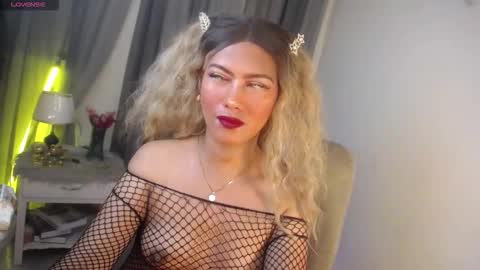 Sabrina online show from 11/12/25, 05:24