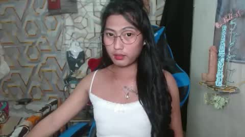 queensteffi online show from 05/11/26, 08:50