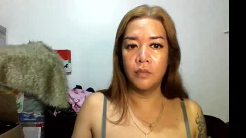 Snapshot of queenstefhanie chatting on 09/30/25, 02:44 stephanie online show from 09/30/25, 02:44