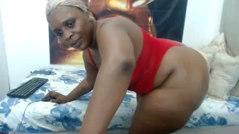 Snapshot of queenteex6993 chatting on 06/27/26, 05:29 queenteex6993 online show from 06/27/26, 05:29