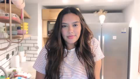 Snapshot of queenv66 chatting on 12/04/24, 03:15 Val - online show from 12/04/24, 03:15