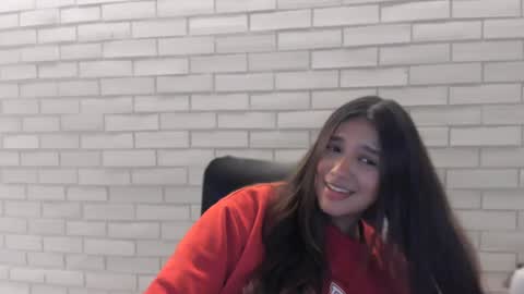 Snapshot of queenv66 chatting on 02/02/25, 04:15 Val - online show from 02/02/25, 04:15