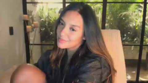 Snapshot of queenv66 chatting on 09/25/25, 02:15 Val - online show from 09/25/25, 02:15