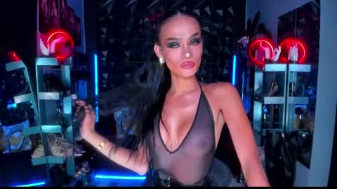 Snapshot of queenvalentinats chatting on 05/18/26, 11:21 ValentinaMoone online show from 05/18/26, 11:21