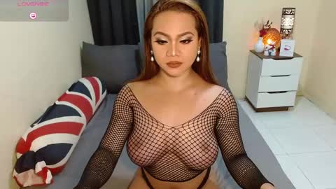 Snapshot of queenversa69 chatting on 01/09/25, 11:56 DANA online show from 01/09/25, 11:56