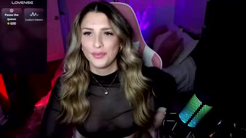 Snapshot of queenx_lexy chatting on 01/22/25, 08:38 queenx_lexy online show from 01/22/25, 08:38