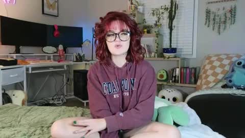 Snapshot of quervoqueen1 chatting on 01/31/25, 03:30 Bri online show from 01/31/25, 03:30
