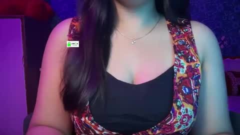 Snapshot of quest_queen chatting on 05/08/26, 08:36 zaara online show from 05/08/26, 08:36
