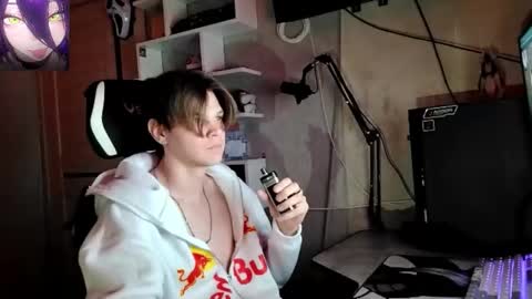 Snapshot of quiet_sh chatting on 02/15/26, 01:31 quiet_sh online show from 02/15/26, 01:31