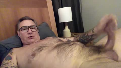 Snapshot of quietmature chatting on 02/19/25, 12:25 quietmature online show from 02/19/25, 12:25