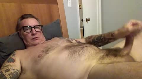 Snapshot of quietmature chatting on 02/12/26, 01:22 quietmature online show from 02/12/26, 01:22