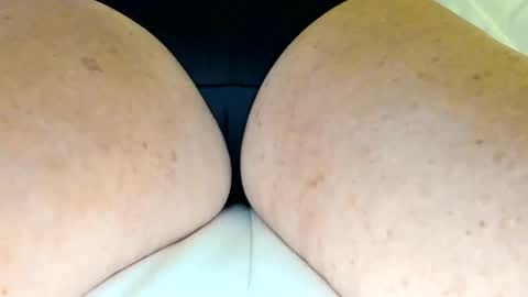 Snapshot of quietwife chatting on 03/31/26, 03:41 quietwife online show from 03/31/26, 03:41