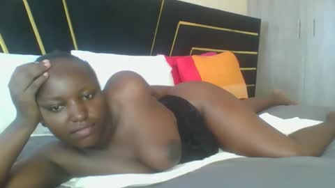 Snapshot of quinn_ce_ chatting on 11/15/25, 02:57 quinn_ce_ online show from 11/15/25, 02:57